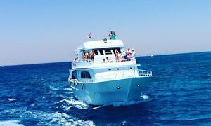 Exklusive Soma Bay Bootstour: Privater Ausflug auf eine einsame Insel mit Schnorcheln
