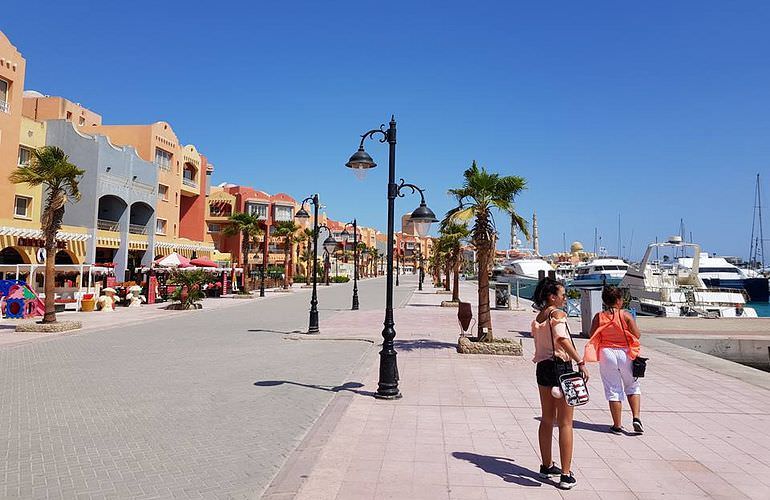 Private Stadtrundfahrt durch Hurghada von Soma Bay aus