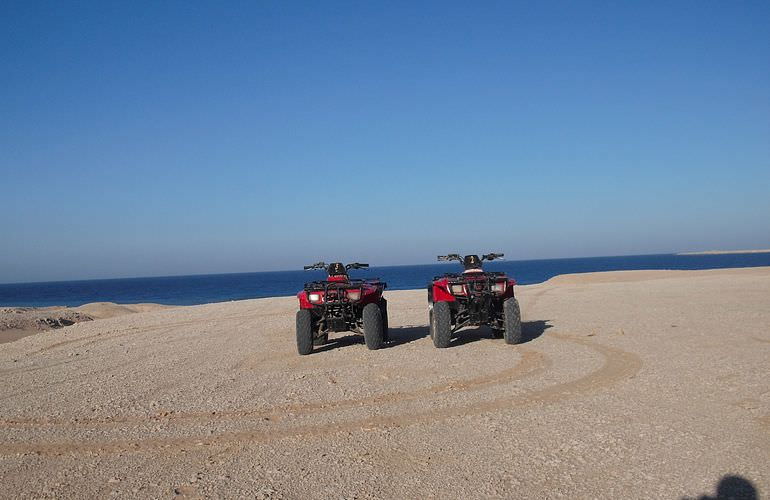 Privates Quad-Abenteuer am Strand bei Sonnenuntergang ab Soma Bay