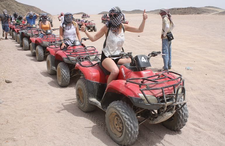 Quad Tour am Nachmittag durch die Wüste von Soma Bay